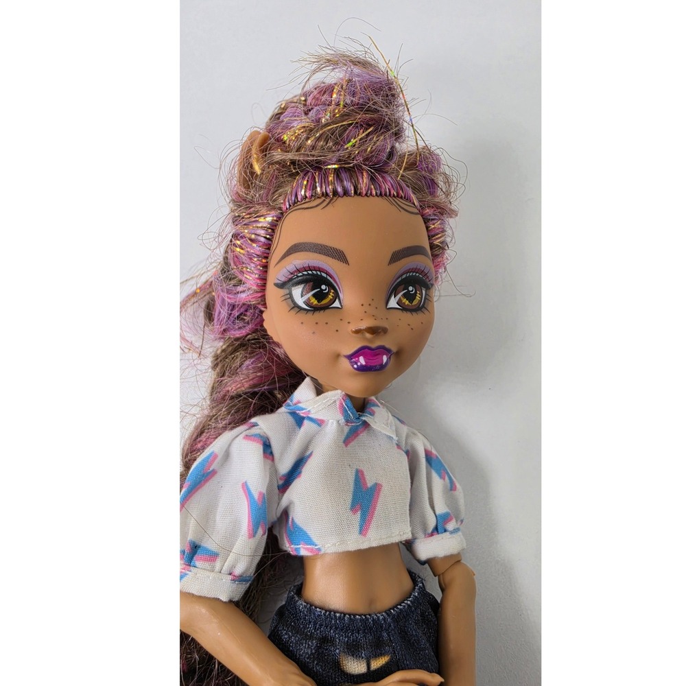 Monster High G3 Clawdeen Wolf Doll HNF69 Braided Tinsel Hair Lightning Bolt Top